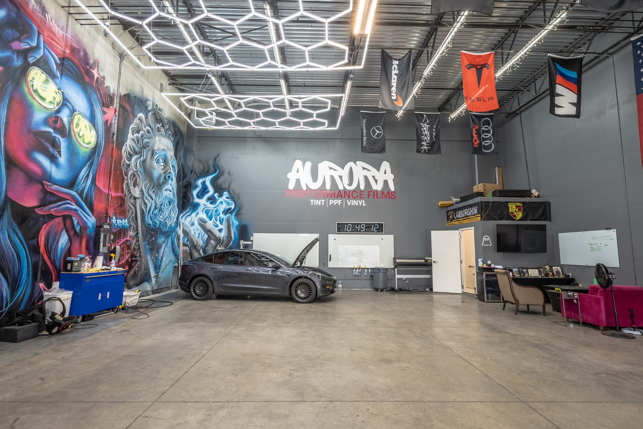 Describe image 5 here