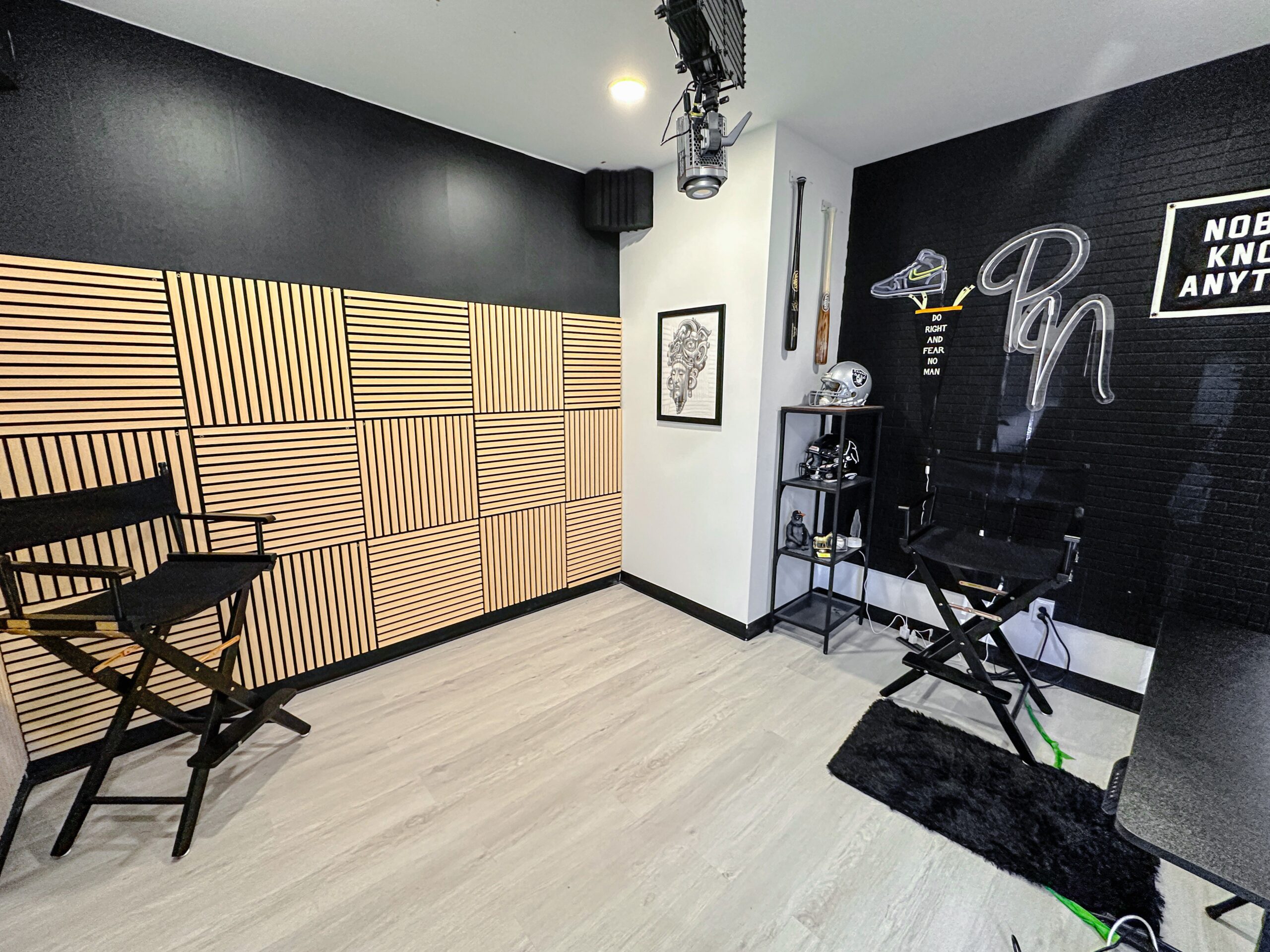 Describe image 4 here