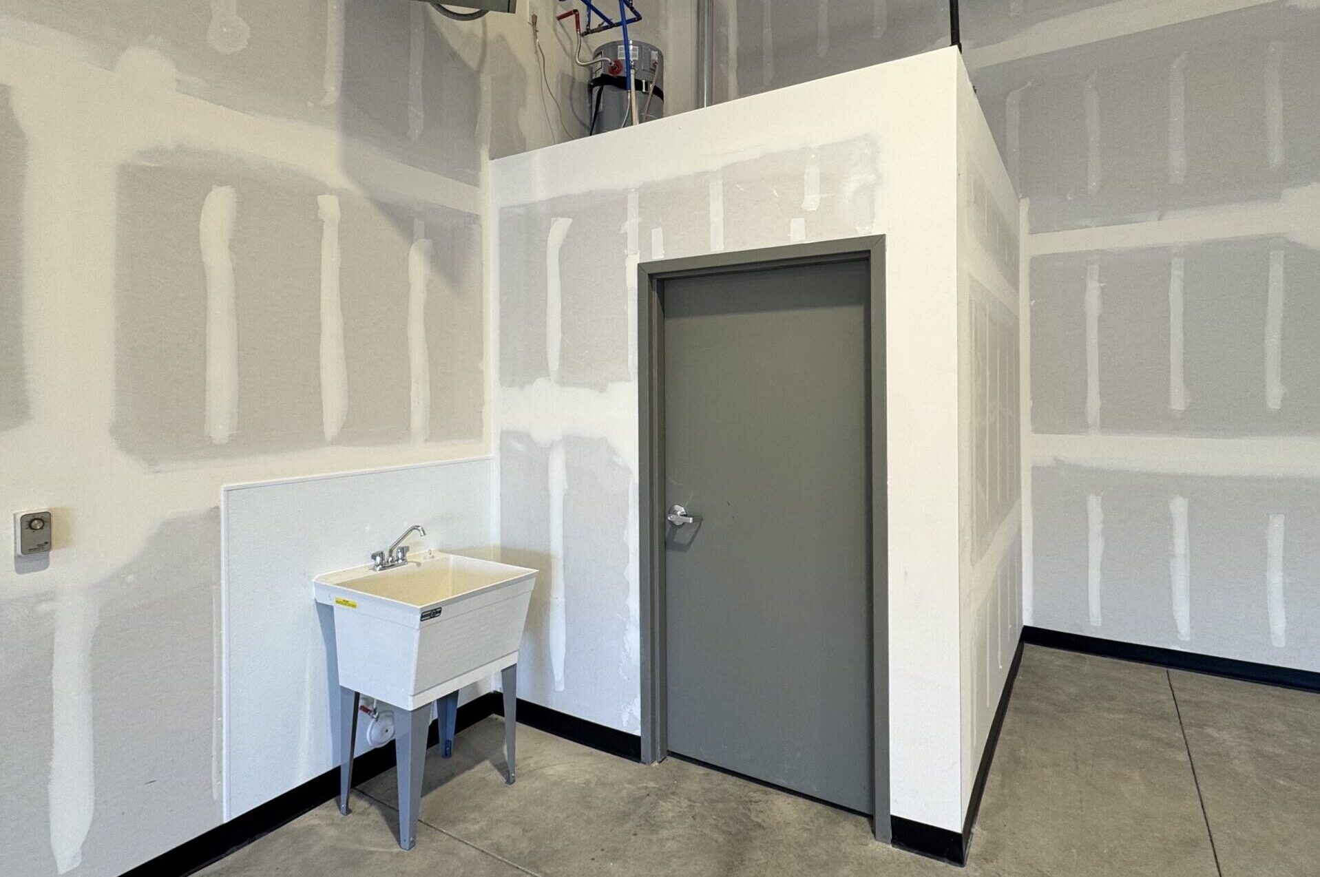 WorkBay utility sink and onsite services